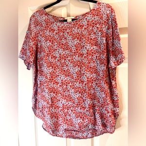 H&M short sleeve blue red floral crepe blouse. Size 14